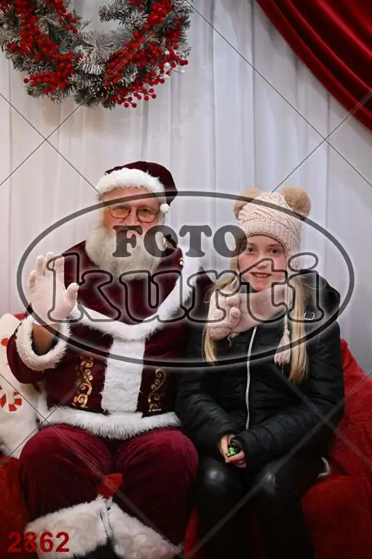 20.12. 15 00 DO 20 00 11 - FotoKurti