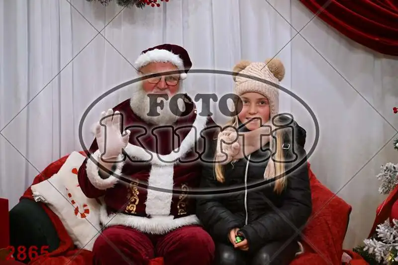 20.12. 15 00 DO 20 00 2 - FotoKurti