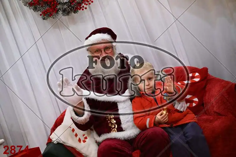20.12. 15 00 DO 20 00 11 - FotoKurti
