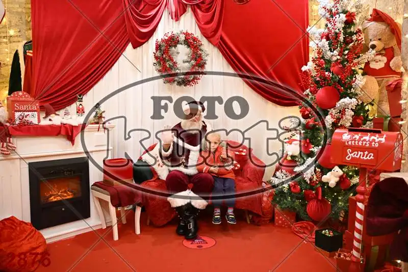 20.12. 15 00 DO 20 00 1 - FotoKurti