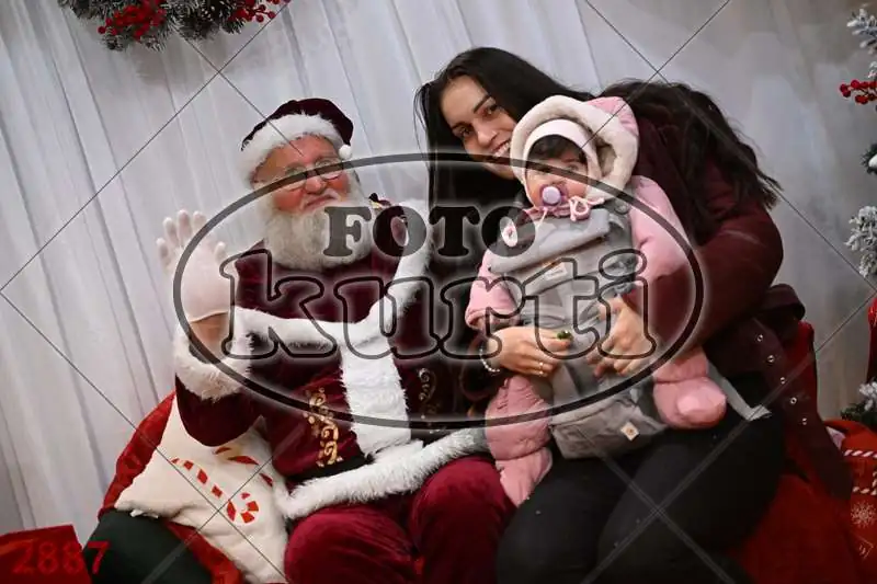 20.12. 15 00 DO 20 00 12 - FotoKurti