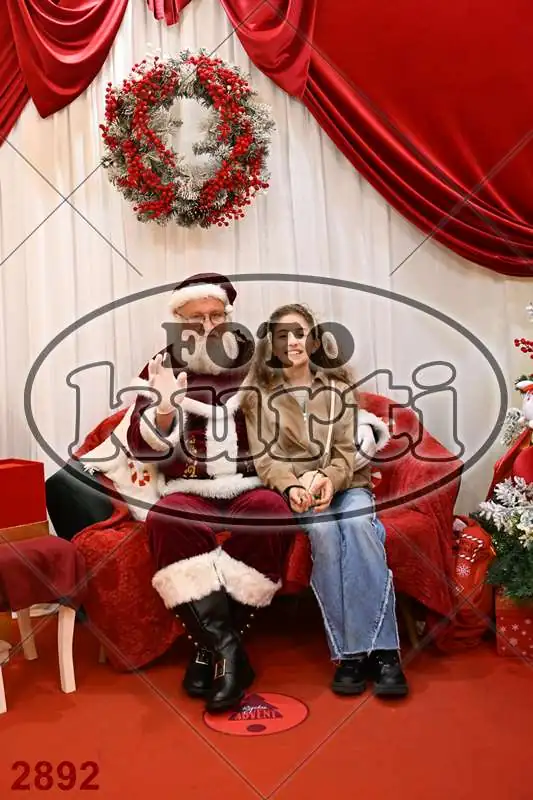 20.12. 15 00 DO 20 00 5 - FotoKurti