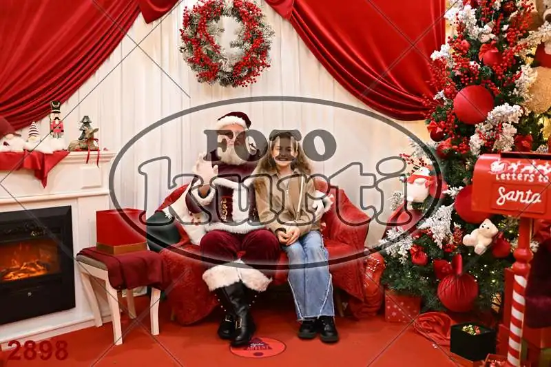20.12. 15 00 DO 20 00 11 - FotoKurti