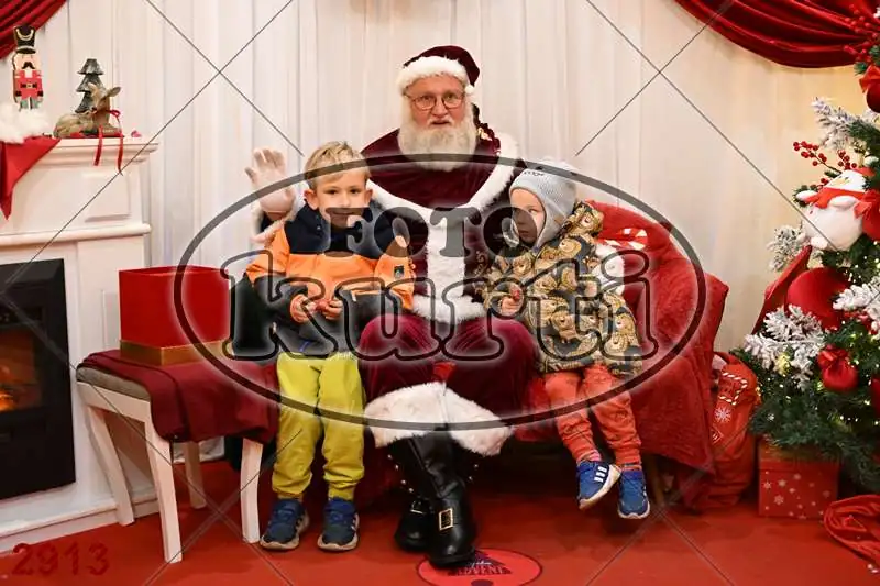 20.12. 15 00 DO 20 00 2 - FotoKurti