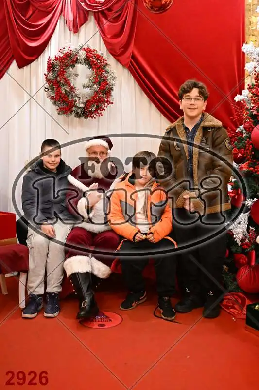 20.12. 15 00 DO 20 00 3 - FotoKurti