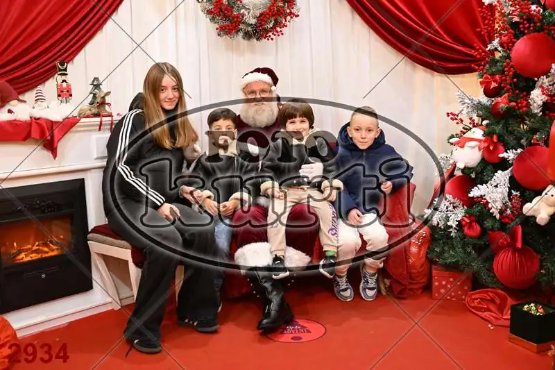 20.12. 15 00 DO 20 00 11 - FotoKurti