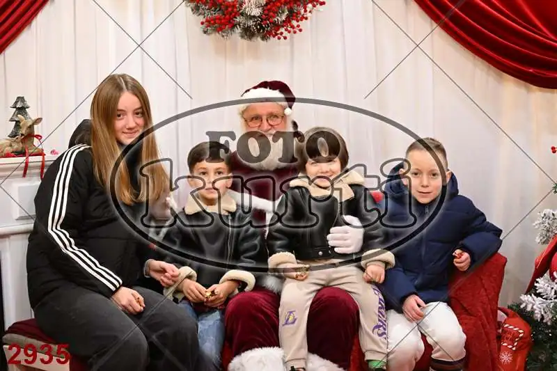 20.12. 15 00 DO 20 00 12 - FotoKurti