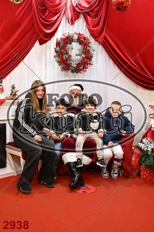 20.12. 15 00 DO 20 00 3 - FotoKurti