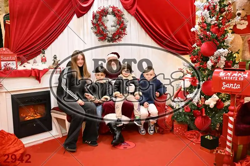 20.12. 15 00 DO 20 00 7 - FotoKurti
