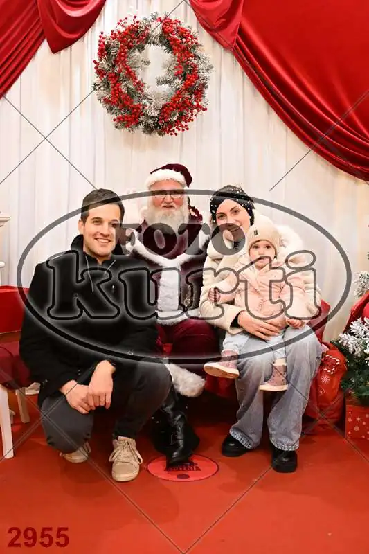 20.12. 15 00 DO 20 00 8 - FotoKurti