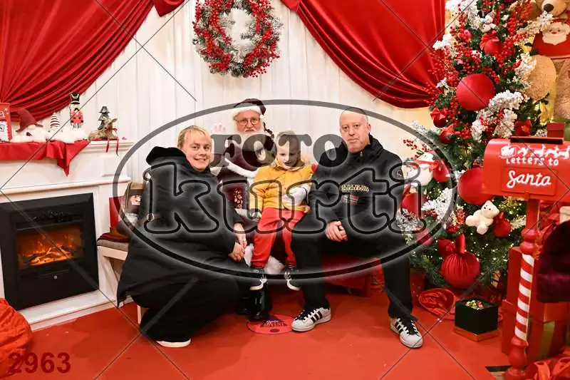 20.12. 15 00 DO 20 00 4 - FotoKurti