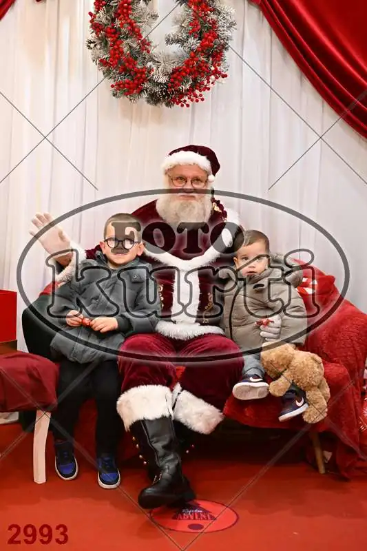 20.12. 15 00 DO 20 00 10 - FotoKurti