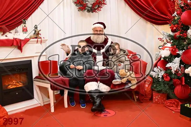 20.12. 15 00 DO 20 00 2 - FotoKurti