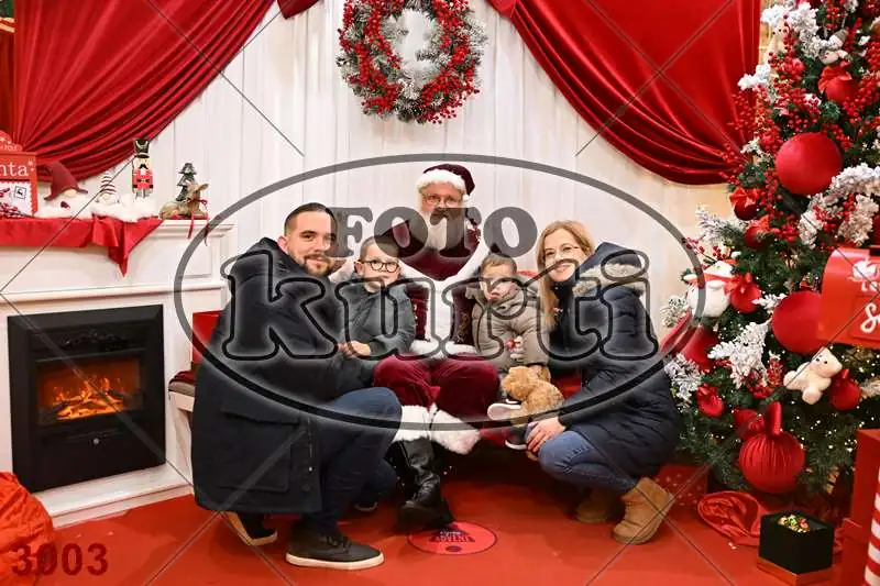 20.12. 15 00 DO 20 00 8 - FotoKurti