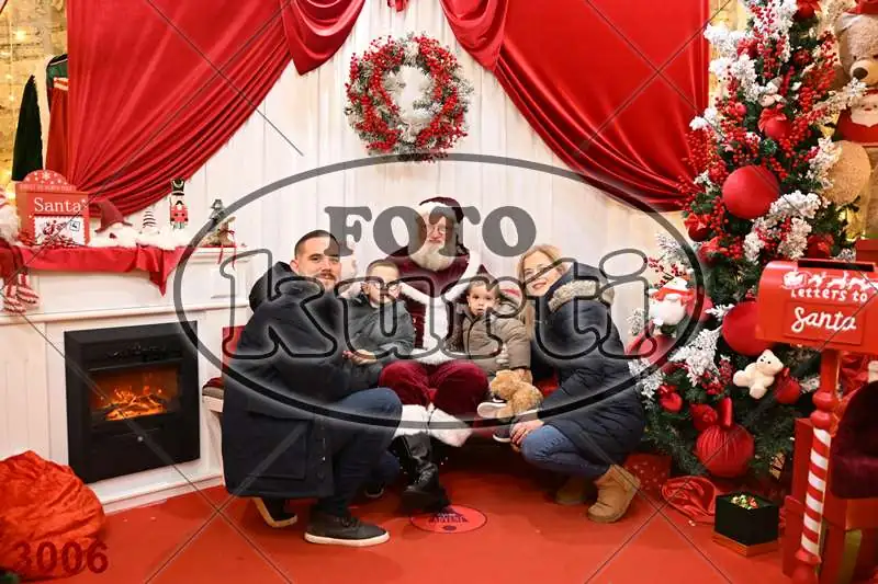 20.12. 15 00 DO 20 00 11 - FotoKurti