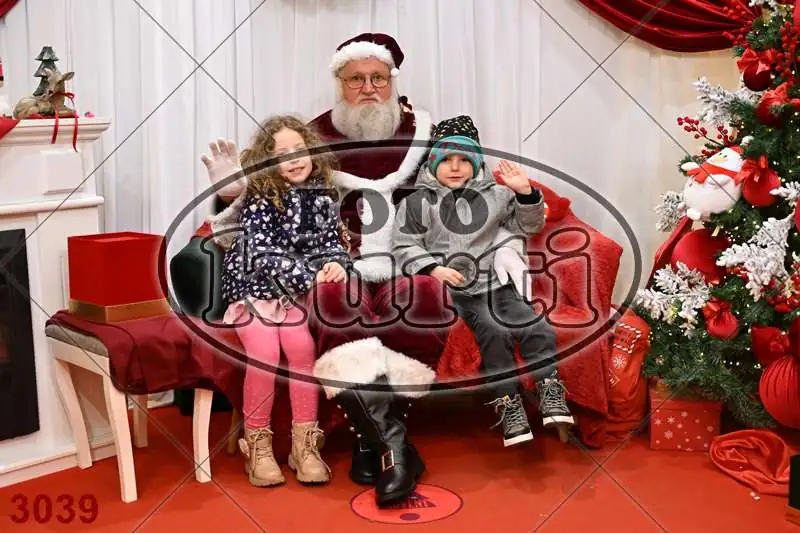 20.12. 15 00 DO 20 00 8 - FotoKurti