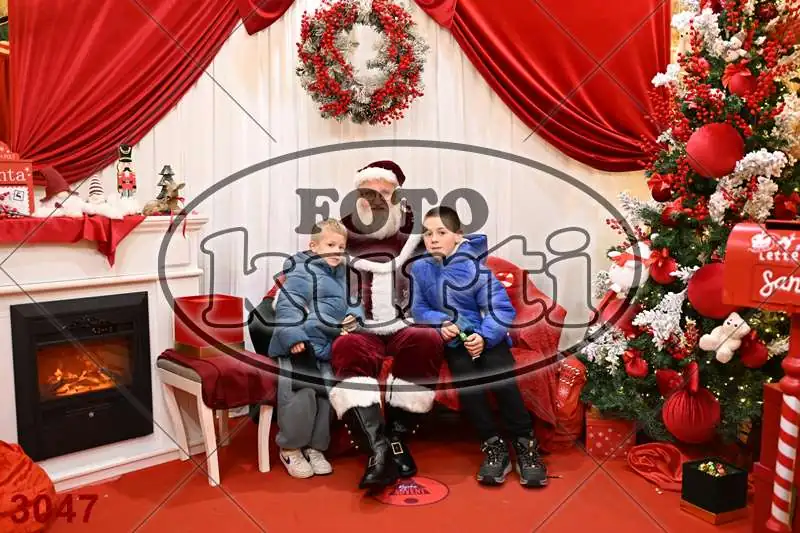 20.12. 15 00 DO 20 00 4 - FotoKurti