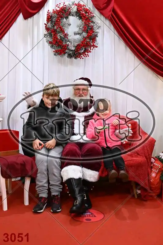 20.12. 15 00 DO 20 00 8 - FotoKurti