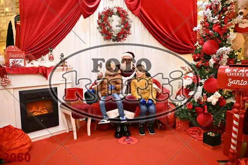 20.12. 15 00 DO 20 00 5 - FotoKurti