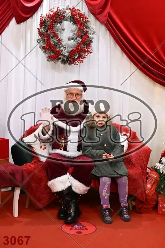 20.12. 15 00 DO 20 00 12 - FotoKurti