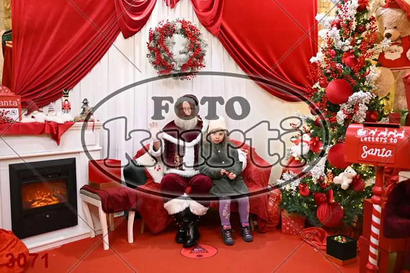 20.12. 15 00 DO 20 00 4 - FotoKurti