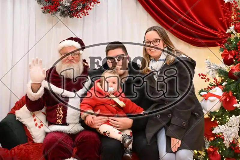 20.12. 15 00 DO 20 00 11 - FotoKurti