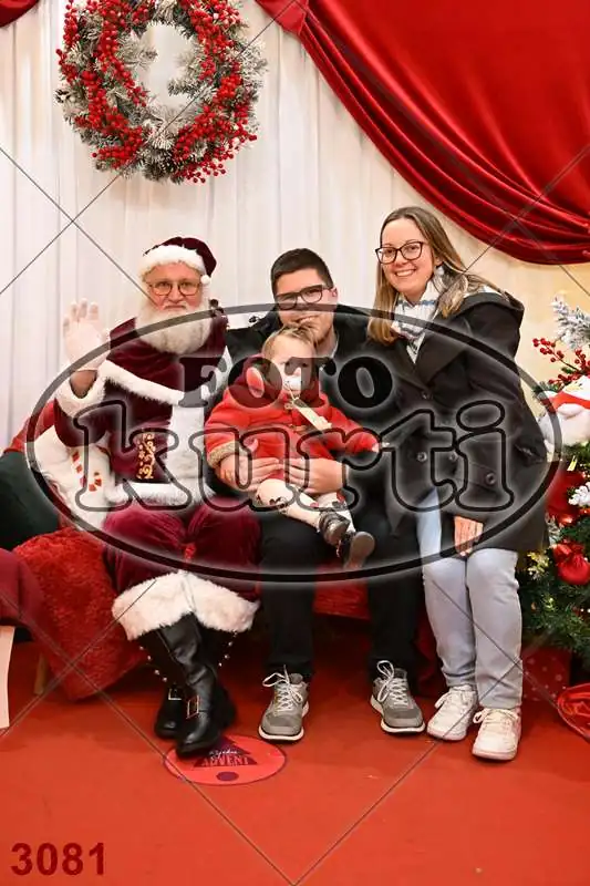 20.12. 15 00 DO 20 00 2 - FotoKurti
