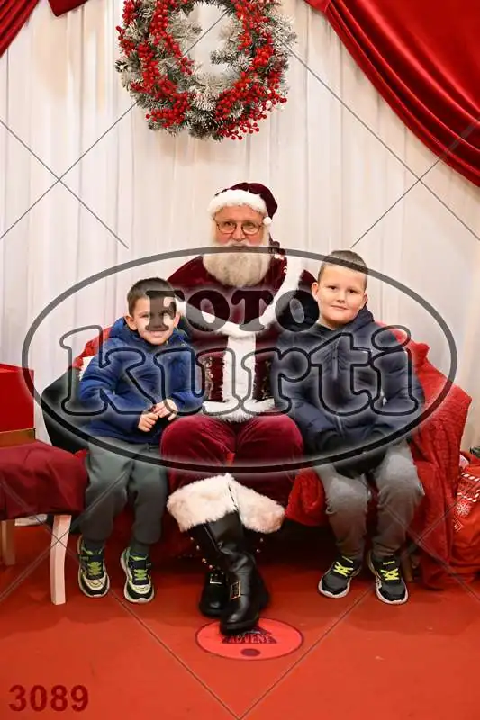20.12. 15 00 DO 20 00 10 - FotoKurti