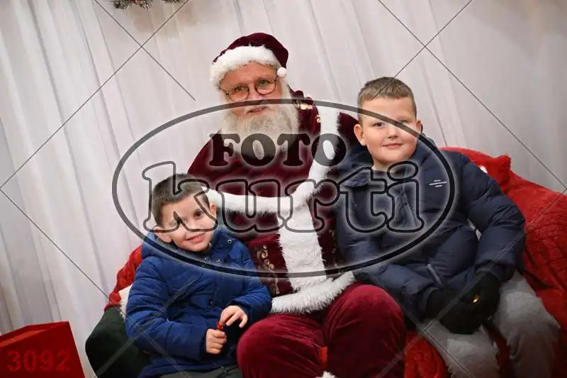 20.12. 15 00 DO 20 00 1 - FotoKurti