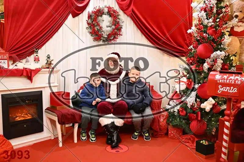 20.12. 15 00 DO 20 00 2 - FotoKurti