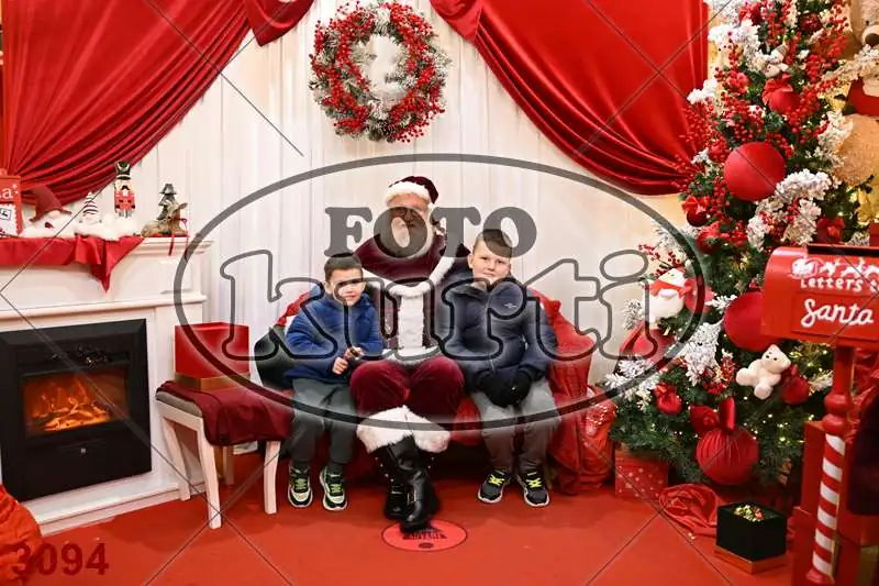 20.12. 15 00 DO 20 00 3 - FotoKurti