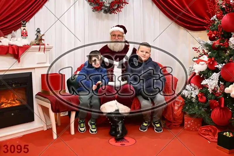 20.12. 15 00 DO 20 00 4 - FotoKurti