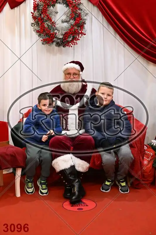 20.12. 15 00 DO 20 00 5 - FotoKurti