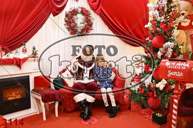 20.12. 15 00 DO 20 00 11 - FotoKurti