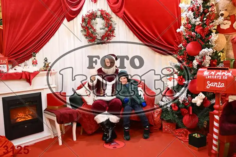 20.12. 15 00 DO 20 00 10 - FotoKurti
