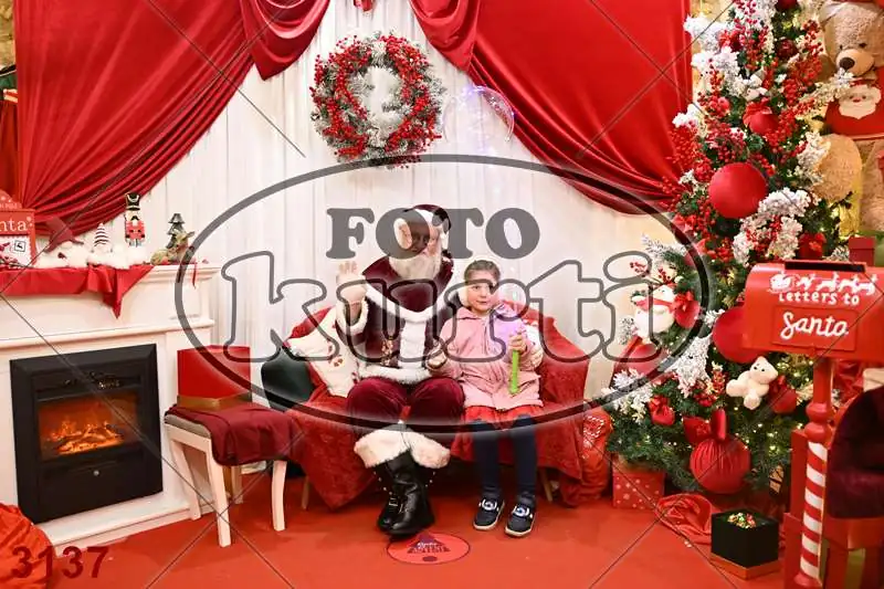 20.12. 15 00 DO 20 00 10 - FotoKurti