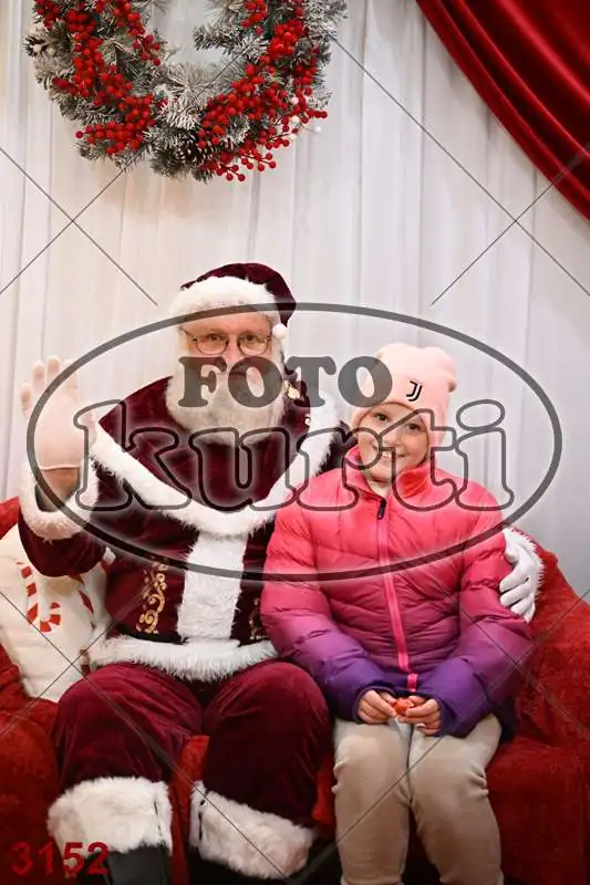 20.12. 15 00 DO 20 00 1 - FotoKurti