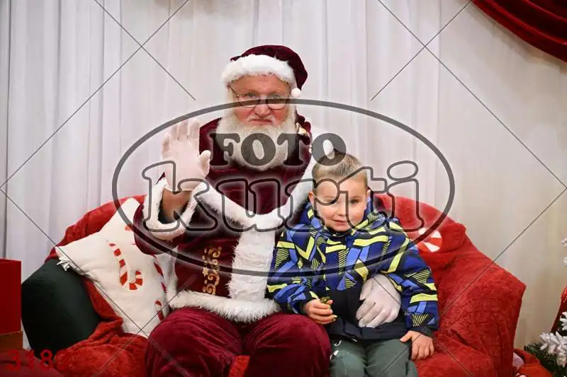 20.12. 15 00 DO 20 00 8 - FotoKurti
