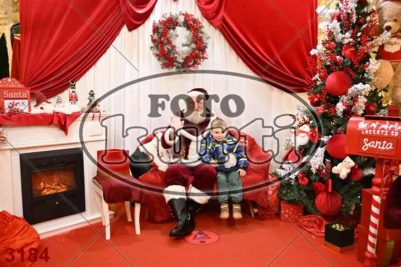 20.12. 15 00 DO 20 00 9 - FotoKurti