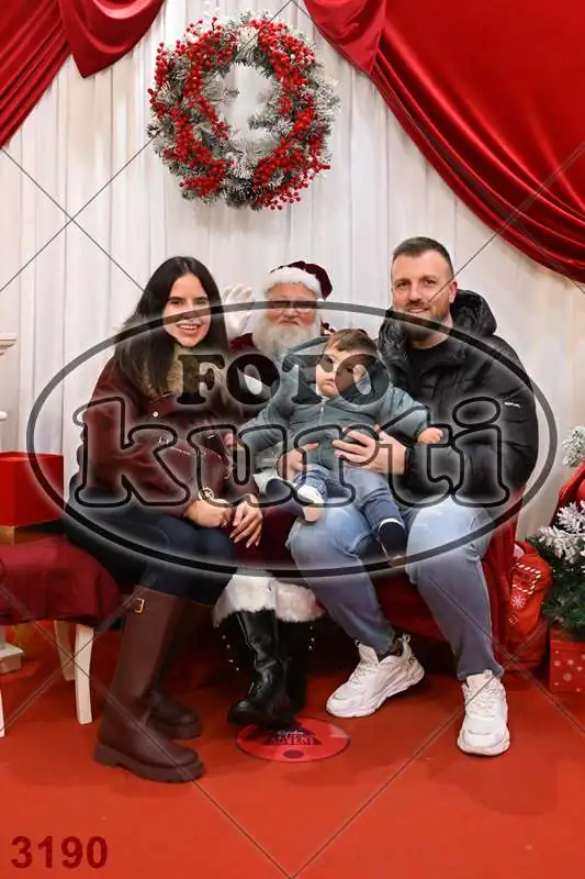 20.12. 15 00 DO 20 00 3 - FotoKurti