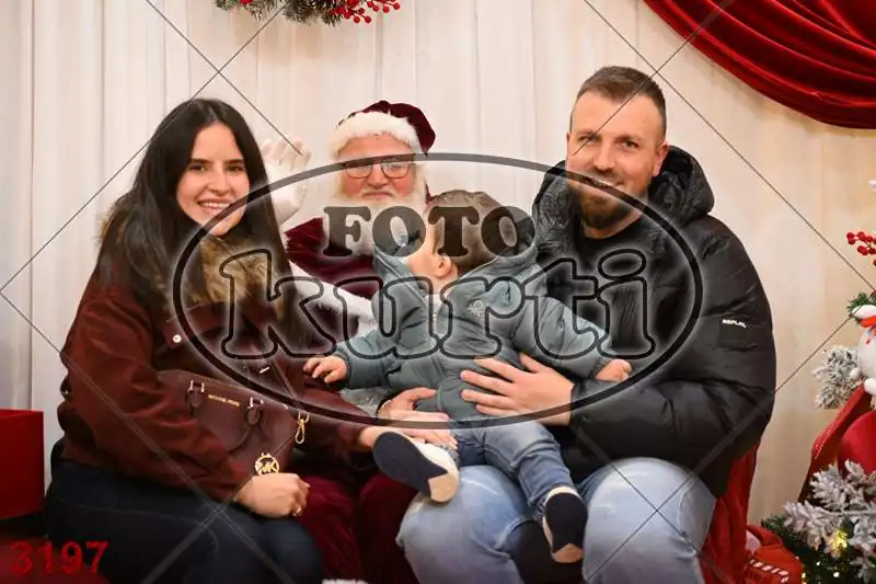 20.12. 15 00 DO 20 00 10 - FotoKurti