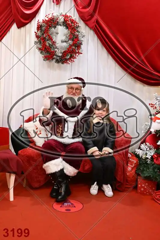 20.12. 15 00 DO 20 00 12 - FotoKurti