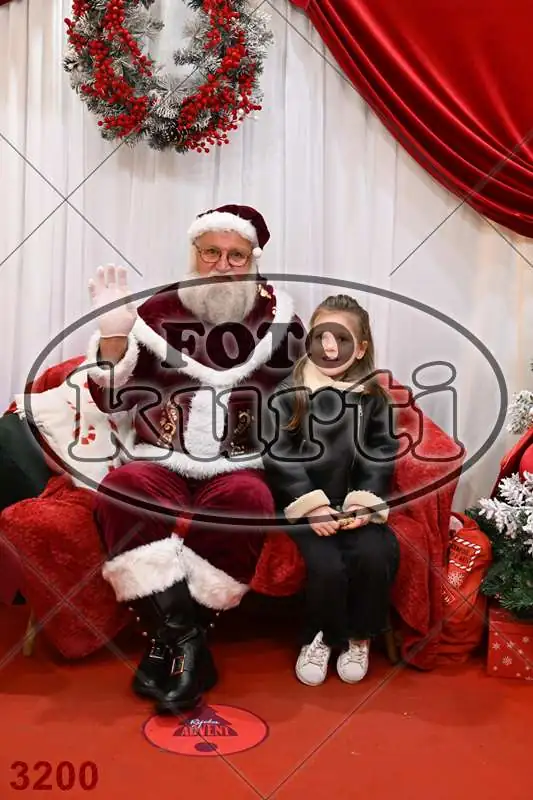 20.12. 15 00 DO 20 00 1 - FotoKurti