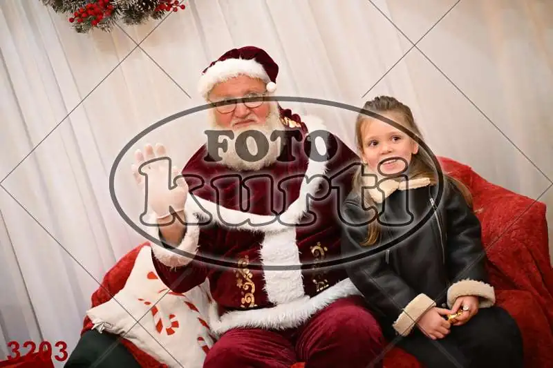 20.12. 15 00 DO 20 00 4 - FotoKurti