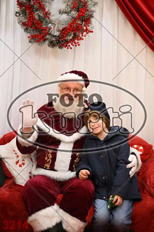 20.12. 15 00 DO 20 00 3 - FotoKurti