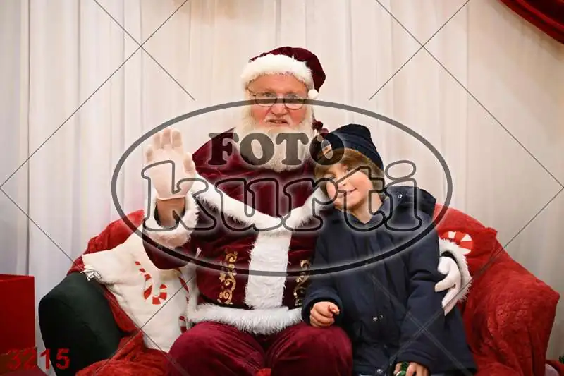 20.12. 15 00 DO 20 00 4 - FotoKurti