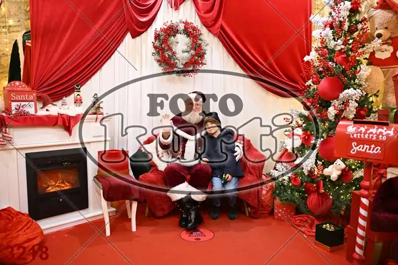 20.12. 15 00 DO 20 00 7 - FotoKurti