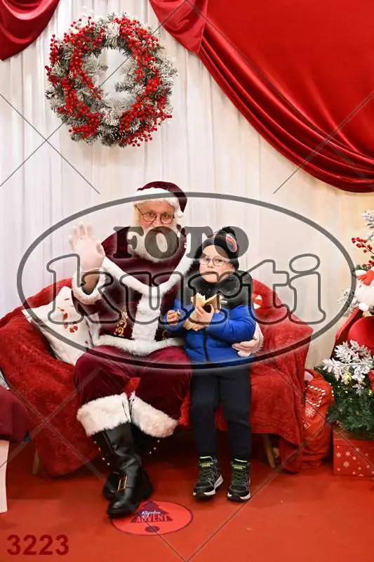 20.12. 15 00 DO 20 00 12 - FotoKurti