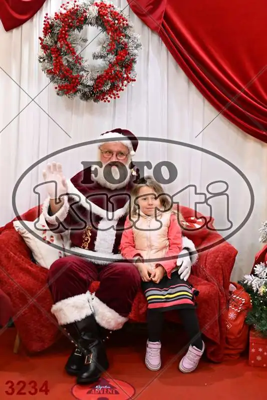 20.12. 15 00 DO 20 00 11 - FotoKurti
