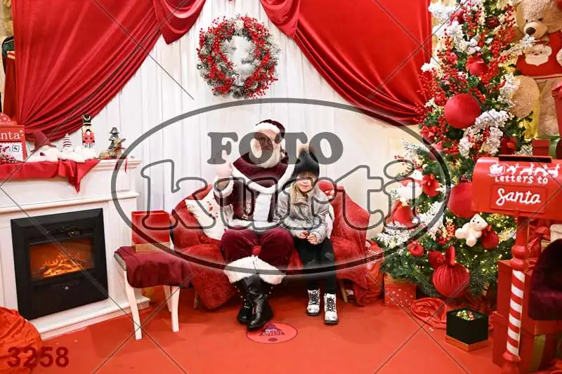 20.12. 15 00 DO 20 00 11 - FotoKurti